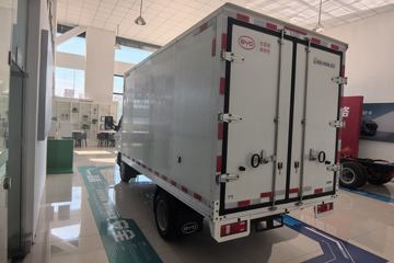 ���ǵ�T4 �Ƽ��� 3.7�׵��Ŵ��綯��ʽ�Ῠ ����62.36kWhͼƬ