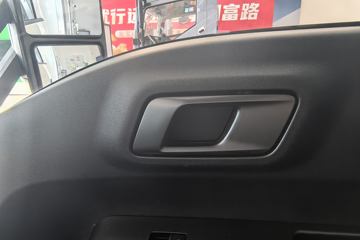 ���ǵ�T4 �Ƽ��� 3.7�׵��Ŵ��綯��ʽ�Ῠ ����62.36kWhͼƬ