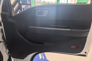 ���ǵ�T4 �Ƽ��� 3.7�׵��Ŵ��綯��ʽ�Ῠ ����62.36kWhͼƬ