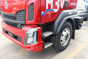 ������������M3V 240���� 4X2 8.3����������ʽ�ػ���ͼƬ