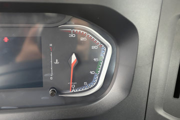 ������������M3V 240���� 4X2 8.3����������ʽ�ػ���ͼƬ