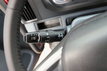 ������������M3V 240���� 4X2 8.3����������ʽ�ػ���ͼƬ