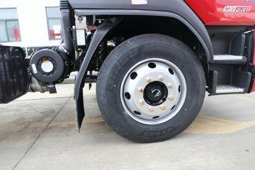 ������������M3V 240���� 4X2 8.3����������ʽ�ػ���ͼƬ