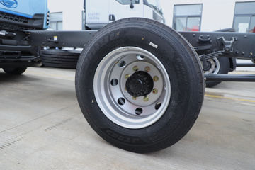 ������������M3V 240���� 4X2 8.3����������ʽ�ػ���ͼƬ