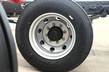 ������������M3V 240���� 4X2 8.3����������ʽ�ػ���ͼƬ