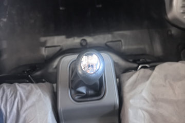 ������Խ����S5 ������ 1.6L CNG 105���� ������5�� 3.8�׵�������΢��ͼƬ