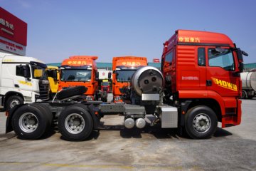 ��������HOWO TX7-N ��Ч�� 12.5L LNG 480���� 6X4 �й�����12�� ǣ����ͼƬ