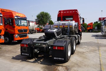 ��������HOWO TX7-N ��Ч�� 12.5L LNG 480���� 6X4 �й�����12�� ǣ����ͼƬ