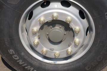 ��������HOWO TX7-N ��Ч�� 12.5L LNG 480���� 6X4 �й�����12�� ǣ����ͼƬ