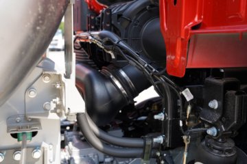 ��������HOWO TX7-N ��Ч�� 12.5L LNG 480���� 6X4 �й�����12�� ǣ����ͼƬ