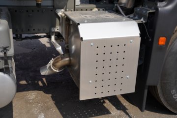 ��������HOWO TX7-N ��Ч�� 12.5L LNG 480���� 6X4 �й�����12�� ǣ����ͼƬ