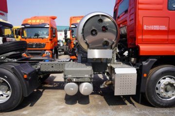 ��������HOWO TX7-N ��Ч�� 12.5L LNG 480���� 6X4 �й�����12�� ǣ����ͼƬ