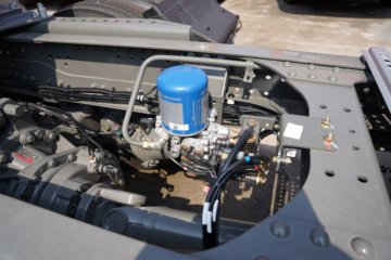 ��������HOWO TX7-N ��Ч�� 12.5L LNG 480���� 6X4 �й�����12�� ǣ����ͼƬ