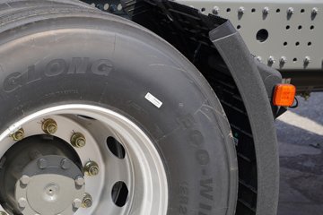 ��������HOWO TX7-N ��Ч�� 12.5L LNG 480���� 6X4 �й�����12�� ǣ����ͼƬ