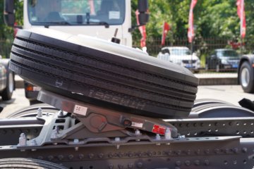 ��������HOWO TX7-N ��Ч�� 12.5L LNG 480���� 6X4 �й�����12�� ǣ����ͼƬ