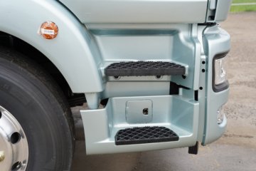 �����ǵ¿�SITRAK G5 330���� 4X2 ���� AMT�Զ��� 6.9����س�ͼƬ