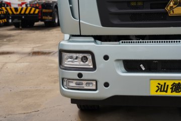 �����ǵ¿�SITRAK G5 330���� 4X2 ���� AMT�Զ��� 6.9����س�ͼƬ