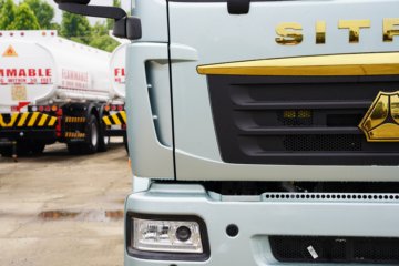 �����ǵ¿�SITRAK G5 330���� 4X2 ���� AMT�Զ��� 6.9����س�ͼƬ