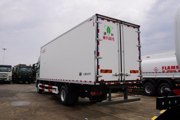 �����ǵ¿�SITRAK G5 330���� 4X2 ���� AMT�Զ��� 6.9����س�ͼƬ