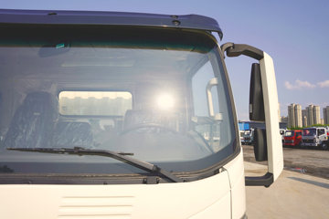 ����HOWOͳ˧ 4.15�׵��Ŵ��綯��դʽ�Ῠ �й�����114.06kWhͼƬ
