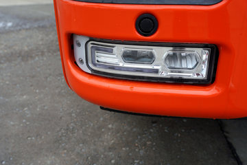 �����ǵ¿�SITRAK G5 ȫ��֮�� 290���� 4X2 6.8����س�ͼƬ