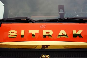 �����ǵ¿�SITRAK G5 ȫ��֮�� 290���� 4X2 6.8����س�ͼƬ