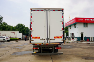 �����ǵ¿�SITRAK G5 ȫ��֮�� 290���� 4X2 6.8����س�ͼƬ