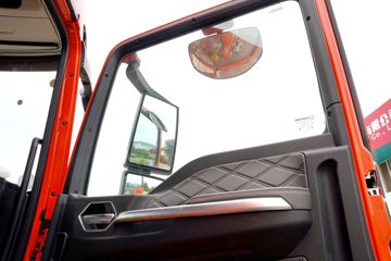 �����ǵ¿�SITRAK G5 ȫ��֮�� 290���� 4X2 6.8����س�ͼƬ