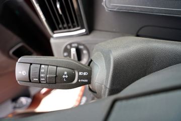 �����ǵ¿�SITRAK G5 ȫ��֮�� 290���� 4X2 6.8����س�ͼƬ