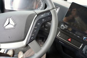 �����ǵ¿�SITRAK G5 ȫ��֮�� 290���� 4X2 6.8����س�ͼƬ