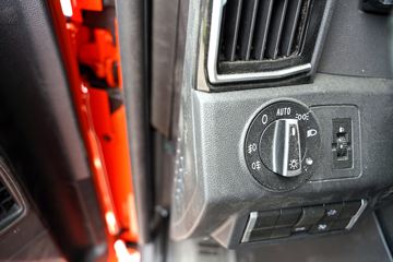 �����ǵ¿�SITRAK G5 ȫ��֮�� 290���� 4X2 6.8����س�ͼƬ