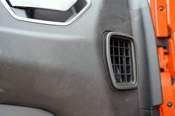 �����ǵ¿�SITRAK G5 ȫ��֮�� 290���� 4X2 6.8����س�ͼƬ