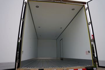 �����ǵ¿�SITRAK G5 ȫ��֮�� 290���� 4X2 6.8����س�ͼƬ