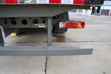 �����ǵ¿�SITRAK G5 ȫ��֮�� 290���� 4X2 6.8����س�ͼƬ