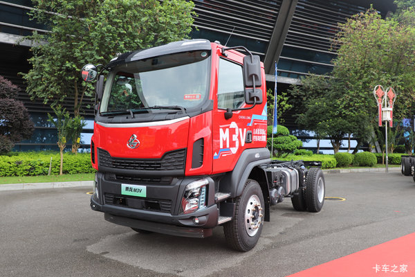 东风柳汽乘龙M3V 4.3L柴油 200马力 4X2 法士特10档 4.2米排半自卸车