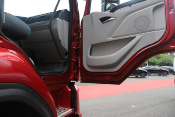 ������������H5 12.9L LNG 500���� 6X4 ��ʿ��12�� ǣ����ͼƬ