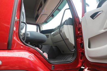 ������������H5 12.9L LNG 500���� 6X4 ��ʿ��12�� ǣ����ͼƬ
