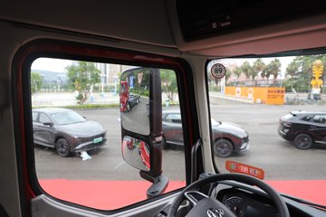 ������������H5 12.9L LNG 500���� 6X4 ��ʿ��12�� ǣ����ͼƬ
