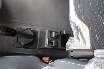 ������������H5 12.9L LNG 500���� 6X4 ��ʿ��12�� ǣ����ͼƬ