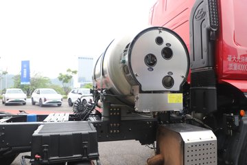 ������������H5 12.9L LNG 500���� 6X4 ��ʿ��12�� ǣ����ͼƬ