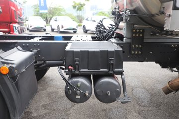 ������������H5 12.9L LNG 500���� 6X4 ��ʿ��12�� ǣ����ͼƬ
