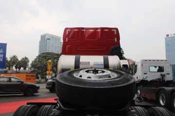 ������������H5 12.9L LNG 500���� 6X4 ��ʿ��12�� ǣ����ͼƬ