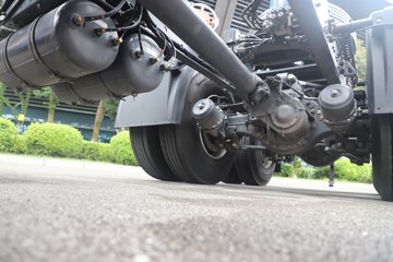 ������������H5 12.9L LNG 500���� 6X4 ��ʿ��12�� ǣ����ͼƬ
