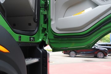 ������������HK 12.9L���� 600���� 8X4 ��ʿ��13�� 7.6����ж��ͼƬ