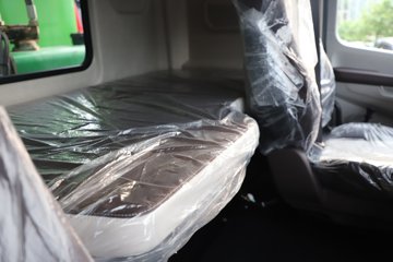 ������������HK 12.9L���� 600���� 8X4 ��ʿ��13�� 7.6����ж��ͼƬ