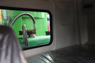 ������������HK 12.9L���� 600���� 8X4 ��ʿ��13�� 7.6����ж��ͼƬ