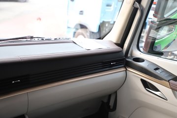 ������������HK 12.9L���� 600���� 8X4 ��ʿ��13�� 7.6����ж��ͼƬ