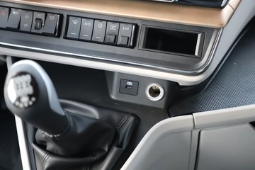 ������������HK 12.9L���� 600���� 8X4 ��ʿ��13�� 7.6����ж��ͼƬ