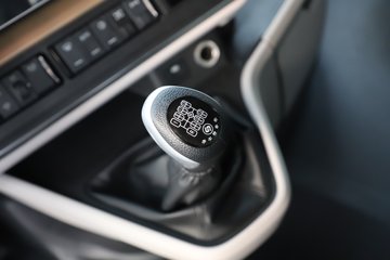 ������������HK 12.9L���� 600���� 8X4 ��ʿ��13�� 7.6����ж��ͼƬ
