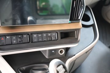 ������������HK 12.9L���� 600���� 8X4 ��ʿ��13�� 7.6����ж��ͼƬ